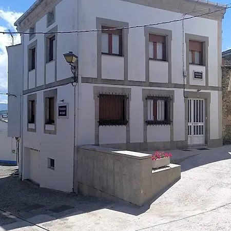 Travesia Aparthotel Sarria